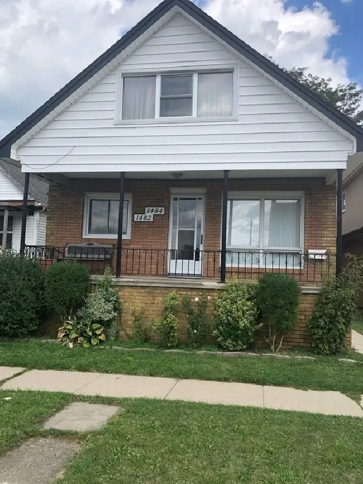 2 BEDROOM BASEMENT UNIT FOR RENT IN CENTRAL WINDSOR in Windsor Region