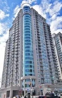 1 bedroom den luxury condo for rent $2,050 near Rideau Centre in Ottawa,ON - Apartments & Condos for Rent