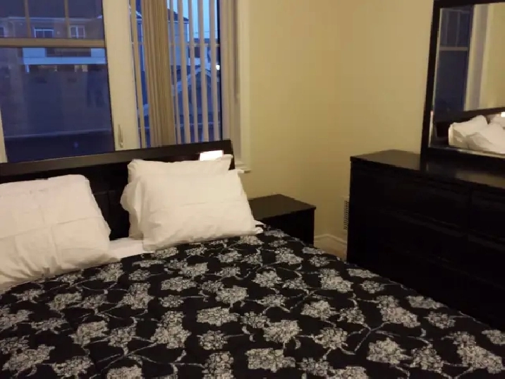 2 BD FURNISHED TOWNHOME GREAT LOCATION OAKVILLE DUNDAS/TRAFALGAR in