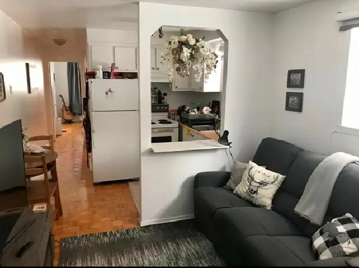 Lasalle Riverside Bachelor 3 1/2 A Louer Excellent Emplacement in