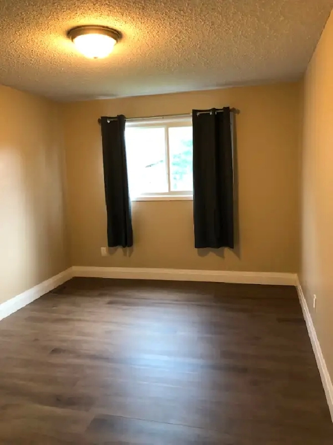 Shared House Rental Near Brock U in St. Catharines,ON Room Rentals