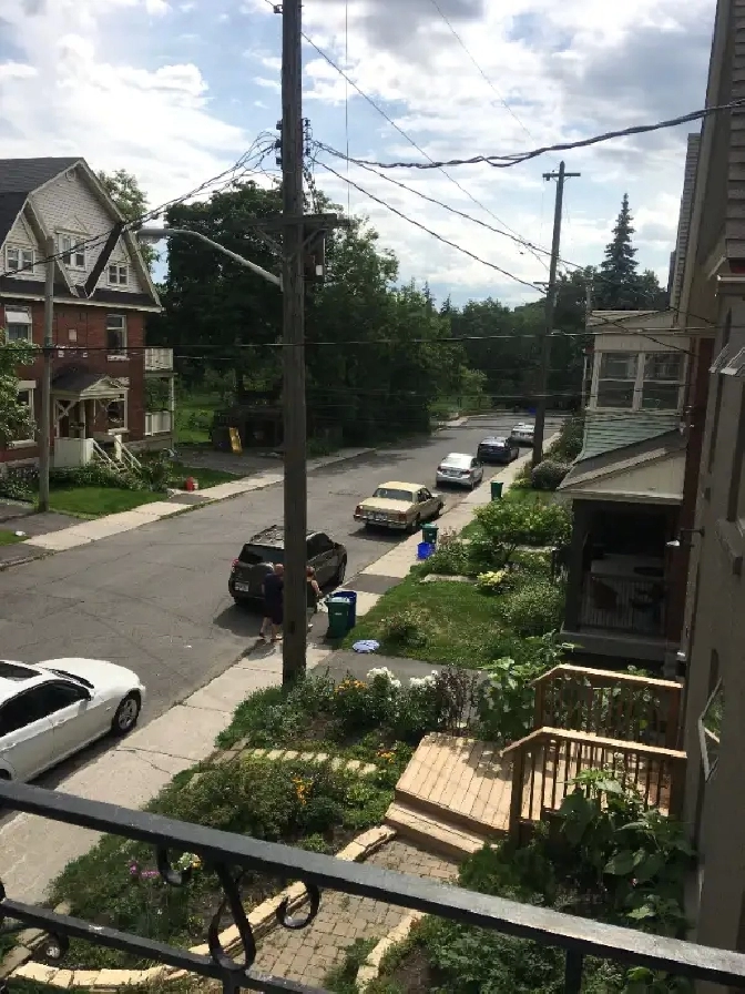 Glebe Central Park Upstairs Apartment in Ottawa,ON Apartments