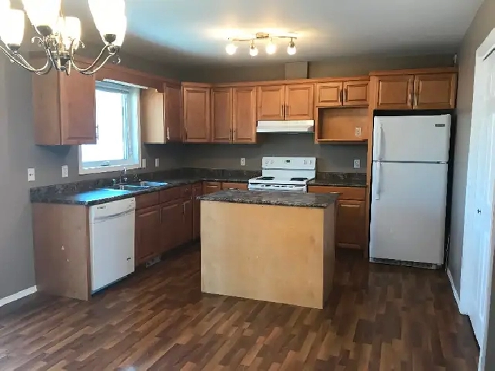 Bright 3 Bedroom Duplex for Rent in Steinbach! in Winnipeg,MB - Apartments & Condos for Rent