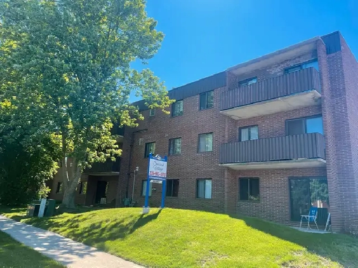 2BR Apt in Goderich Suncoast Village in Grand Bend,ON Apartments