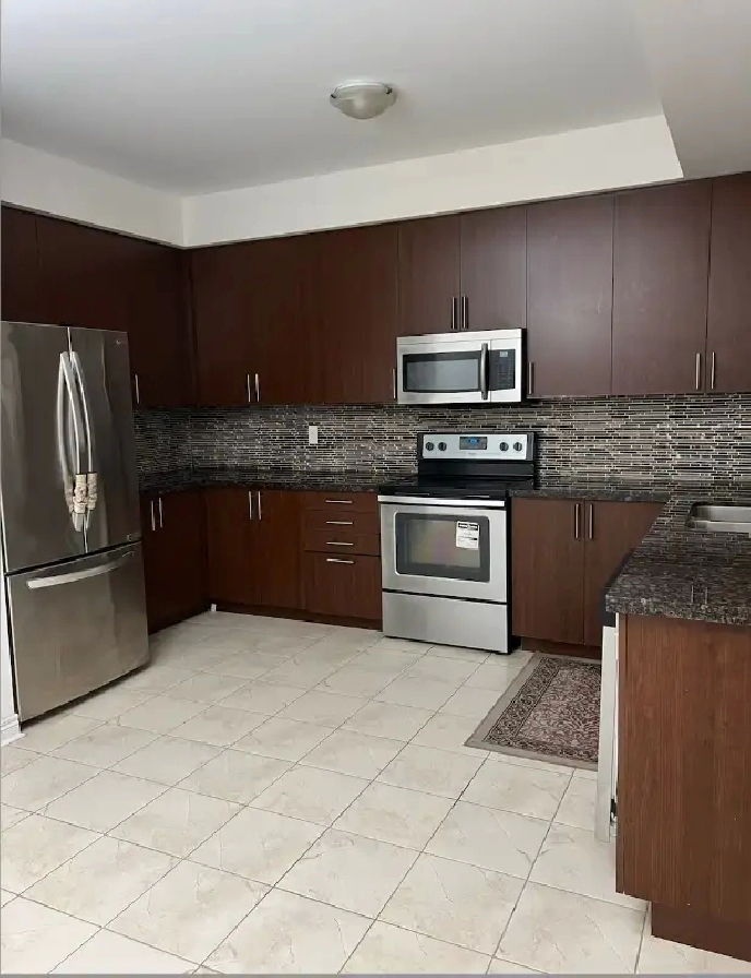 FULL HOUSE (4 BED/3 BATH) FOR RENT IN SCARBOROUGH! in City of Toronto,ON - Apartments & Condos for Rent