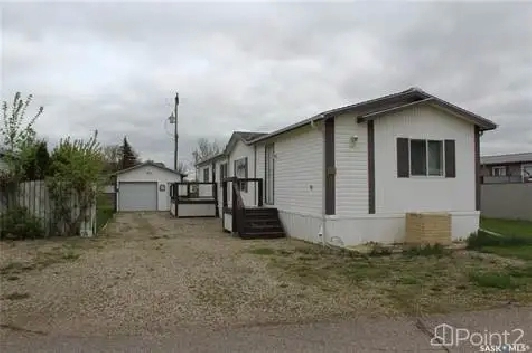 42 Royal HEIGHTS in Regina,SK - Houses for Sale