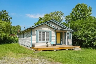 CRYSTAL BEACH BUNGALOW - 3 BED, 2 BATH Image# 1