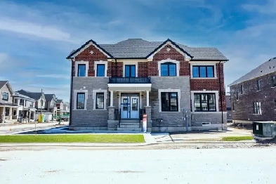 New 4 bedroom & 4 bathroom entire house for rent in Pickering. Image# 1