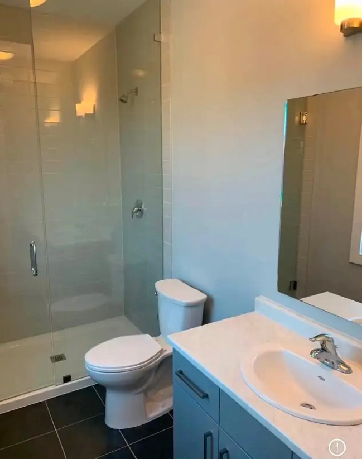 Large 3 Bedroom Den 1753 sq ft Townhouse Available Immediately in