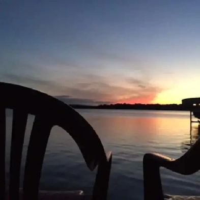 July 5-12 on Lake Simcoe in Orillia with WiFi only $3,100 Image# 1