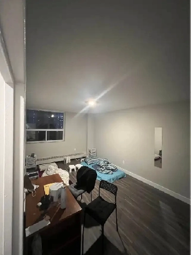 1 Room in a 2 Bedroom 1 Bath apartment Image# 1