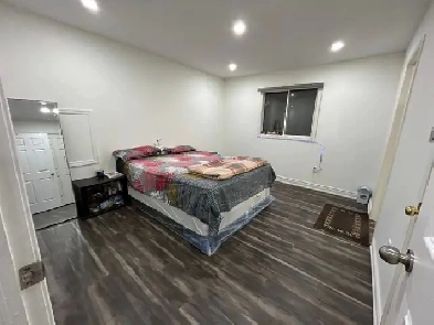 One bedroom available on rent for a female in Brampton Image# 1