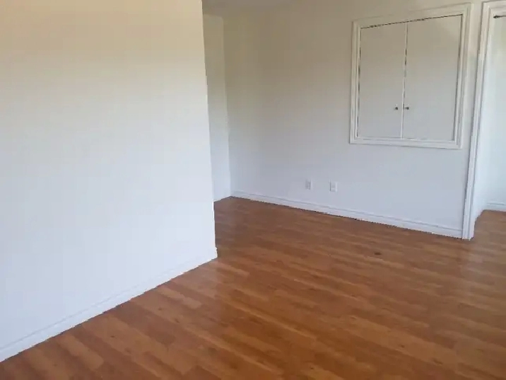 Small Office in Brantford NORTH END PRIME LOCATION in Brantford,ON