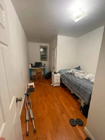 Sublet Room in Chinatown, Toronto – July 3 to August 2 – $1050 Image# 2