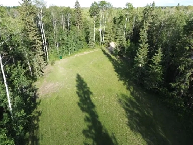 Secluded Fully Serviced Central Alberta Acreage Image# 1