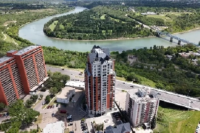Luxury 2bd/2ba condo in downtown Edmonton- river valley views! Image# 1