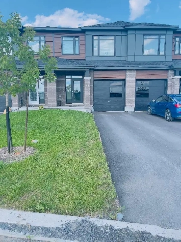 For Rent: 3 bedroom Townhouse, Stittsville, FURNISHED !! Image# 1