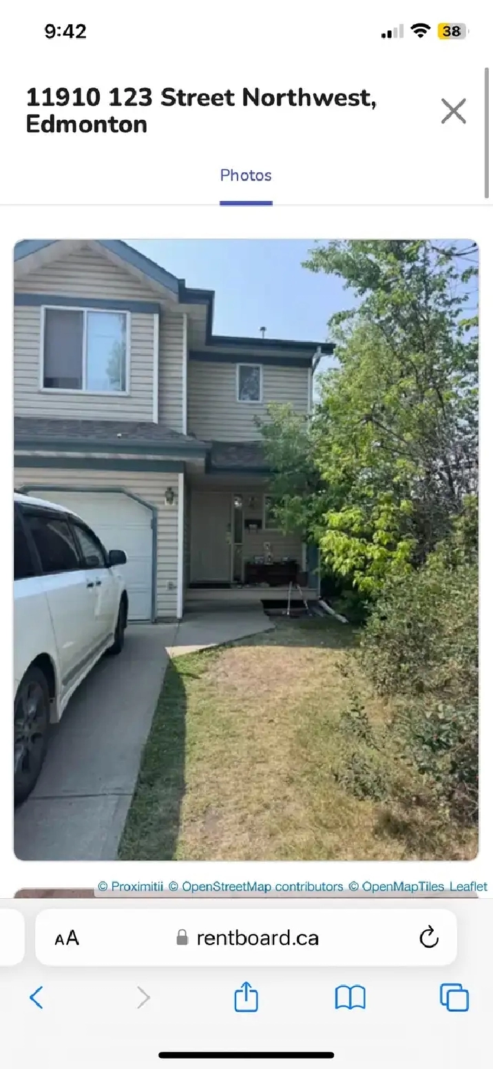 Duplex: 3 bedroom & 2.5 bath with garage and private backyard in Edmonton,AB - Apartments & Condos for Rent