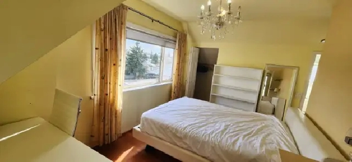 Large Master Room in Vancouver,BC - Room Rentals & Roommates