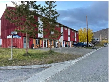 6-plex huge investment opportunity Faro Yukon Image# 1