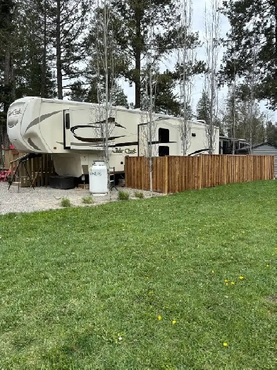 Recreational Titled RV Lot and Trailer near Radium BC Image# 1