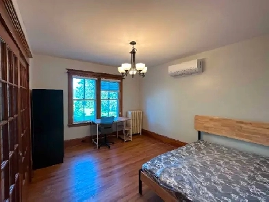 A LARGE FURNISHED ROOM FOR RENT, 3-MIN WALK to UPEI and WALMART Image# 2