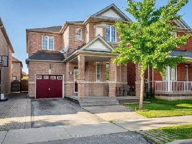 Welcome to 54 Saint Victor Dr in the Vellore Village community o Image# 1