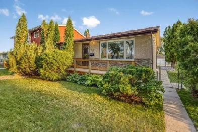 OPEN HOUSE! Fully Remodelled 2bdr Bungalow w/ 22x22 dbl garage! Image# 1