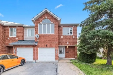 Orleans beauty! Beautifully bright and upgraded 4 bedroom home! Image# 9