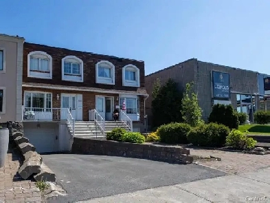 Maison de ville a vendre dans le cœur de rivières des prairies! Image# 1