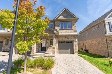 TOWNHOUSE FOR SALE NORTH LONDON! 61-1924 CEDARHOLLOW BLVD Image# 1