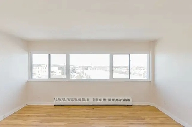 Bright 2 Bedroom Apartment Near Downtown Sudbury Image# 1