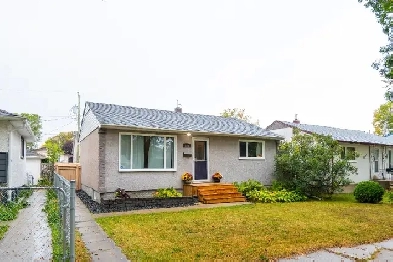 FOR SALE // 124 Horton Ave in West Transcona Image# 8