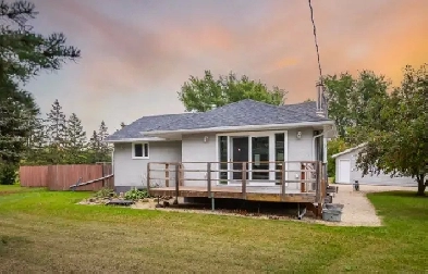 OPEN HOUSE! Tastefully Remodelled 5bdr Home sitting on 1.49acres Image# 1