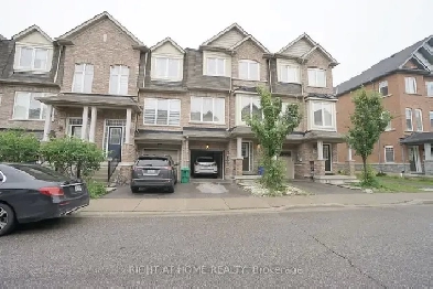 Stunning 3 Bedroom Townhome For Sale in Brampton! T-6 Image# 1