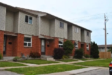 2 Bedroom Townhouse - 1000 Southdale Rd. E Image# 1