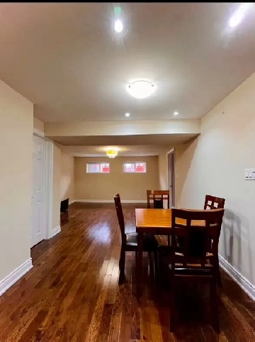 2 bedroom basement apartment rent estate of Creditridge Brampton Image# 3