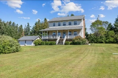 Beautiful acreage home- 20 minutes to Charlottetown! Image# 1