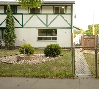 For Rent, 3 Bdrm, Finished Basement, Fenced front/back yard Image# 1