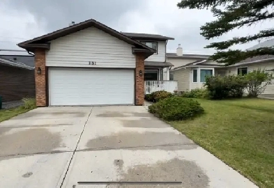 4 Bedroom Detached full house in Edgemont NW Calgary Image# 2