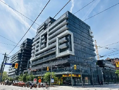 For Sale 1 BED   DEN 1 BATH at King West Image# 1