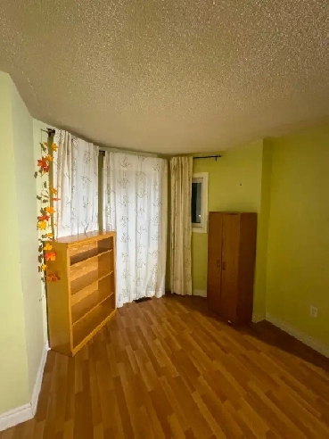 sharing room in rent Image# 1