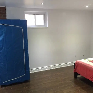 A Nice Room for rent in Markham Rd/ Kingston Rd immediately Image# 1