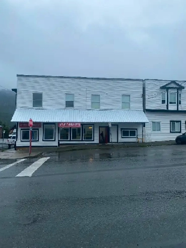 BRAND NEW RENOVATED APARTMENTS!