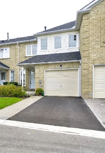 3 Bdrm  / 3 Bth  in Brampton Image# 1