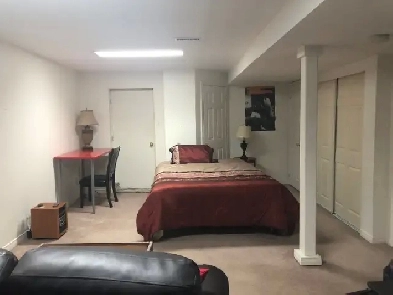 Cozy LARGE Furnished Basement Room/Kanata Image# 1