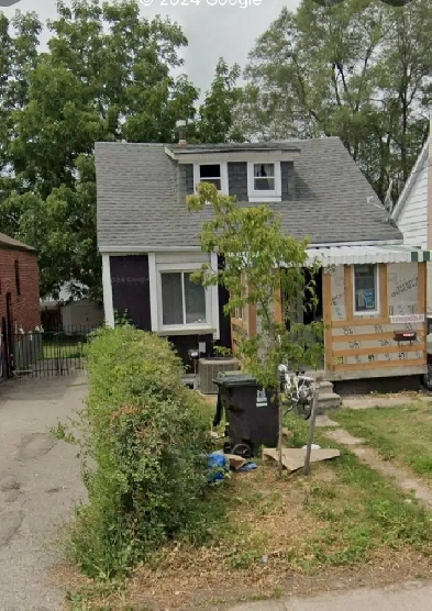 Room available for rent