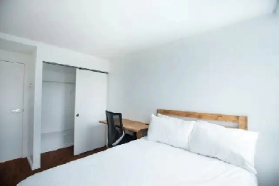 Downtown Vancouver Room for Rent – for Professionals Image# 8