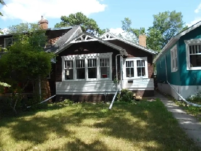 Beautiful Heritage Home(2257 Montreal st) Image# 2