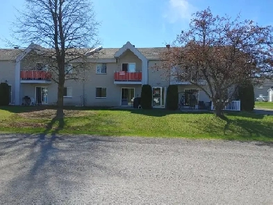 Joliette , Beau grand 4 1/2. 9 Impasse Dupuis SCB, 1 080$/mois